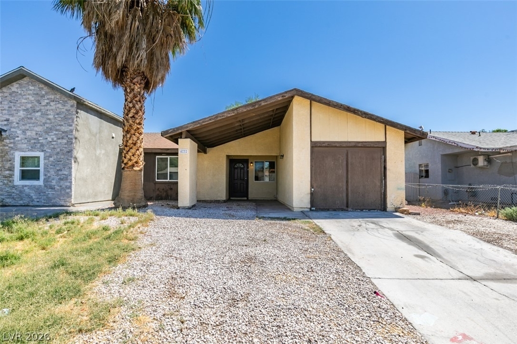 4732 Chantilly Avenue - Photo 0