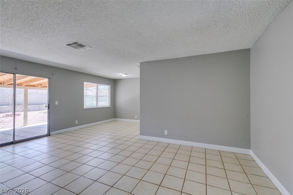 4732 Chantilly Avenue - Photo 4