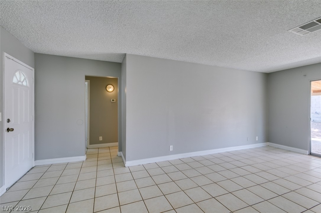 4732 Chantilly Avenue - Photo 7