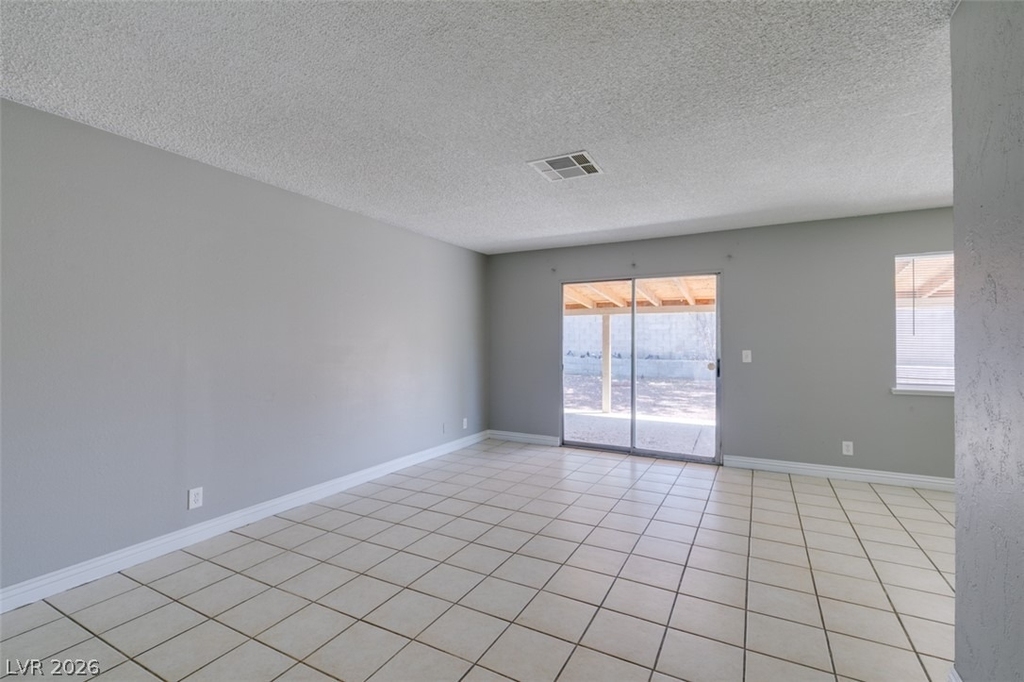 4732 Chantilly Avenue - Photo 6