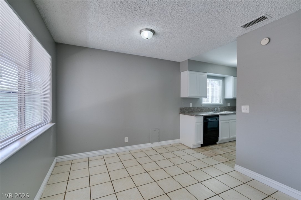 4732 Chantilly Avenue - Photo 16