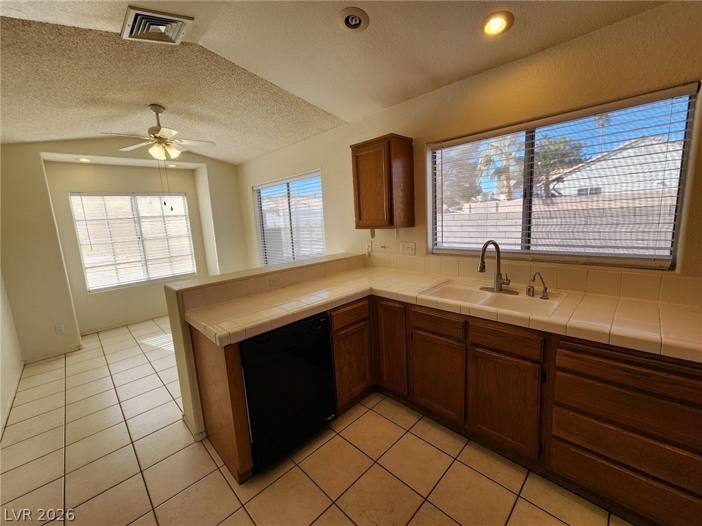 1720 Navarre Lane - Photo 8