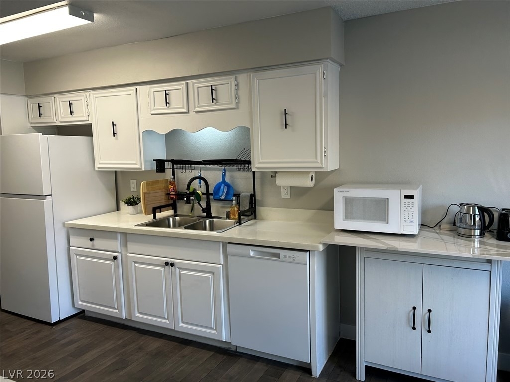 4458 Del Oro Drive - Photo 8