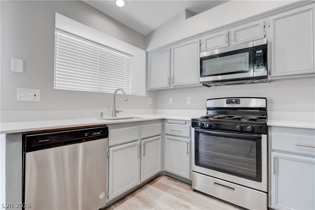 1613 Cathedral Peak Court - Photo 10