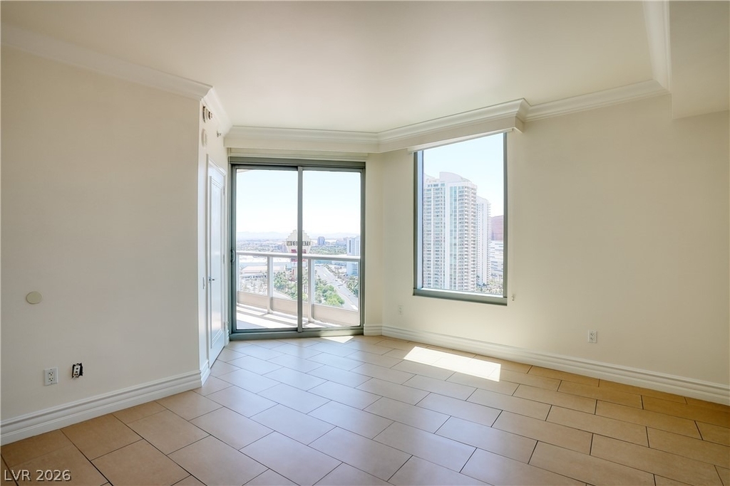 222 Karen Avenue - Photo 5