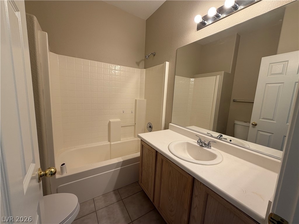 10975 Pumpkin Ridge Avenue - Photo 8