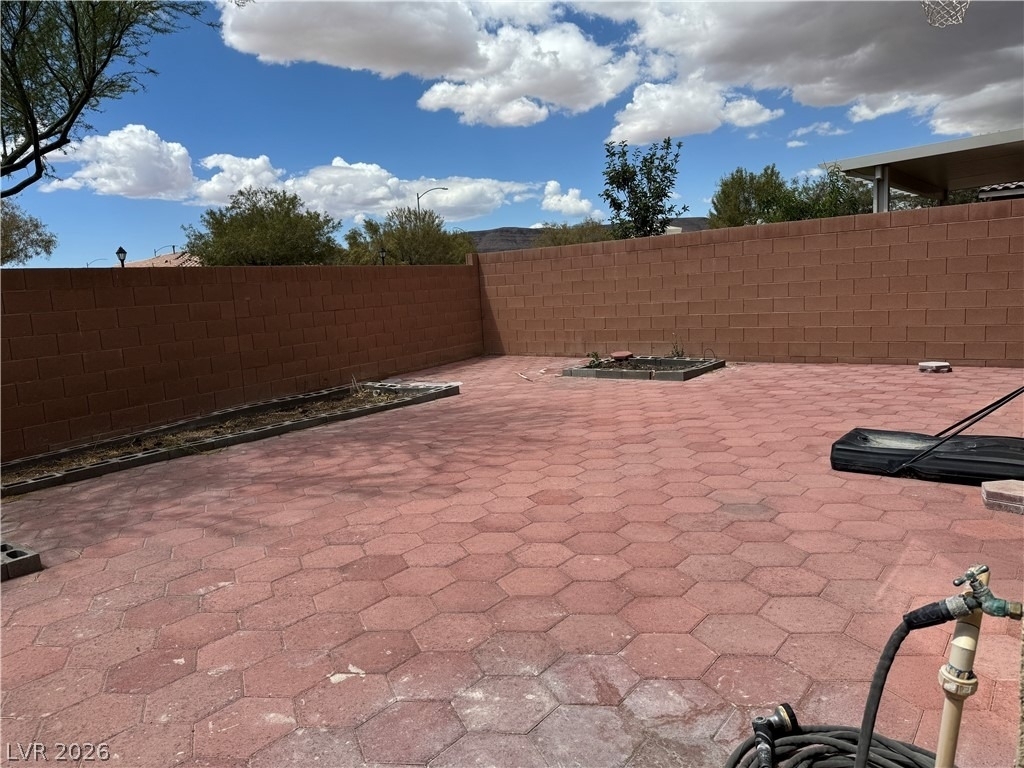9379 Barcolobo Avenue - Photo 18