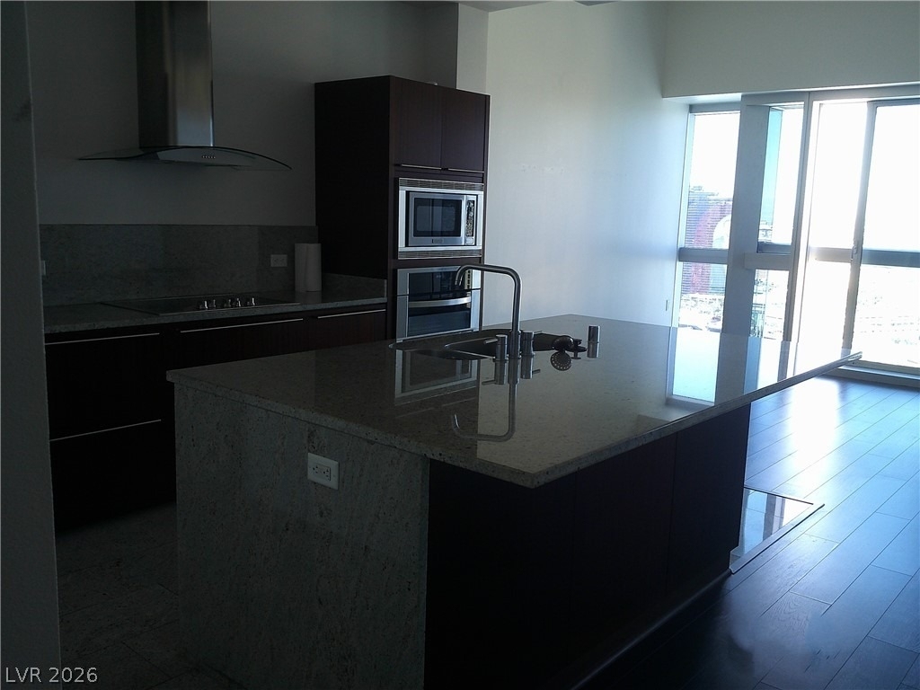 4471 N Dean Martin Drive - Photo 3
