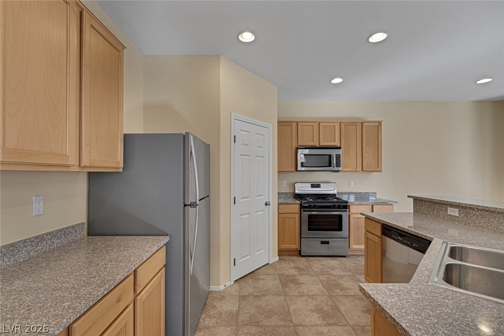 7588 Shiny Bangle Court - Photo 10