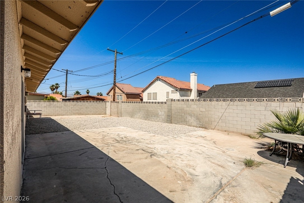 1320 Robin Street - Photo 32