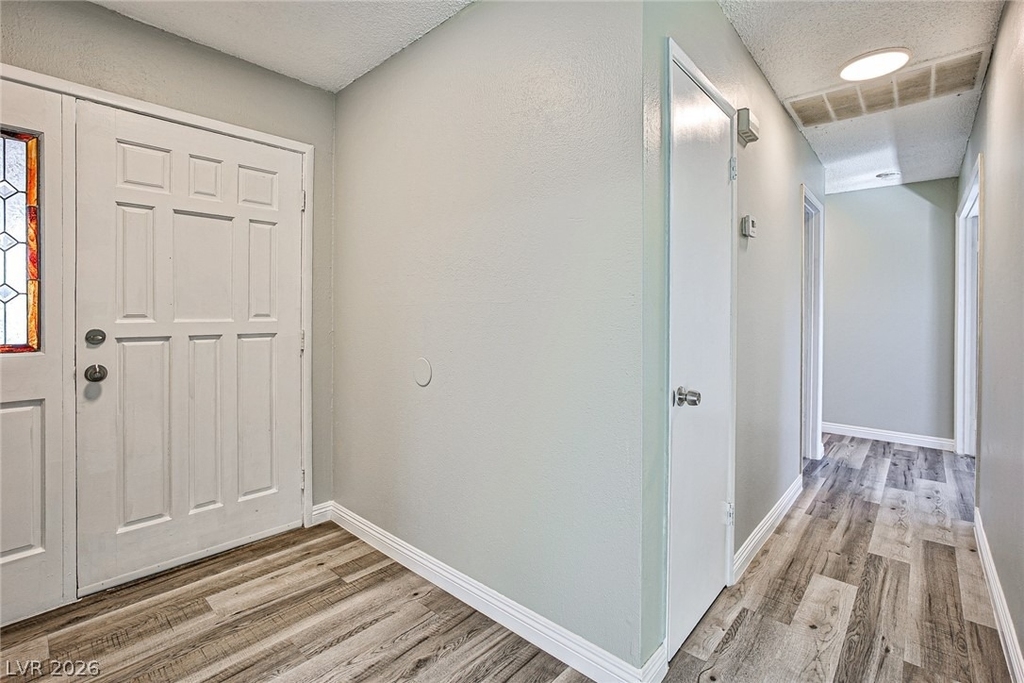 1320 Robin Street - Photo 18
