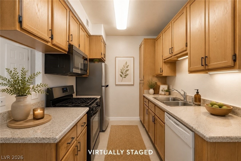 3318 N Decatur Boulevard - Photo 3