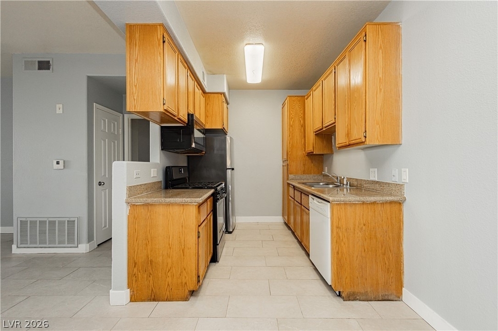 3318 N Decatur Boulevard - Photo 26