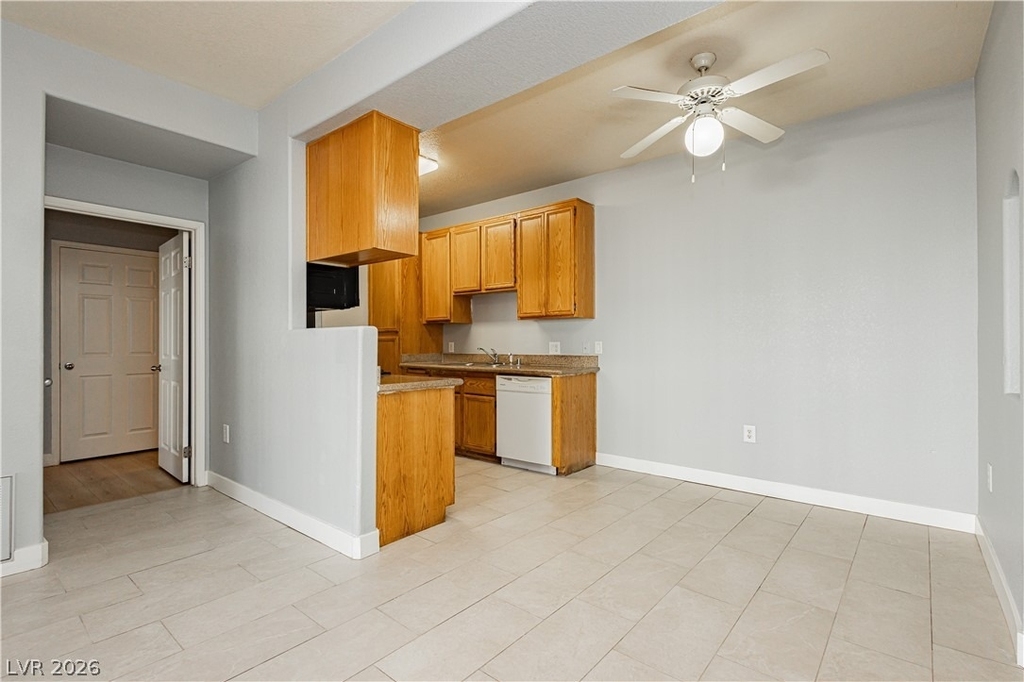 3318 N Decatur Boulevard - Photo 24