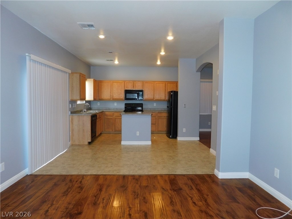 7985 Saba Rock Court - Photo 10