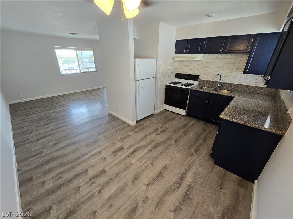 4360 Twin View Circle - Photo 14