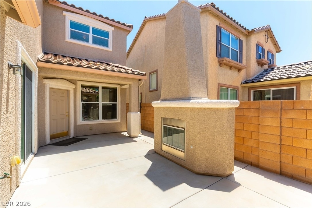 9022 College Green Street - Photo 1