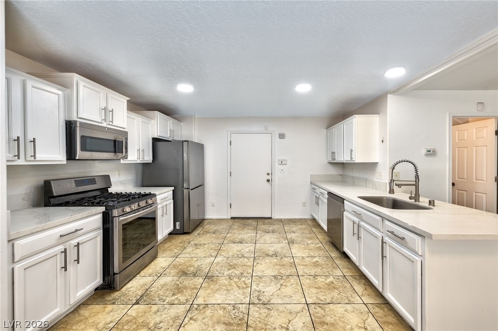 8940 Marmo Avenue - Photo 3