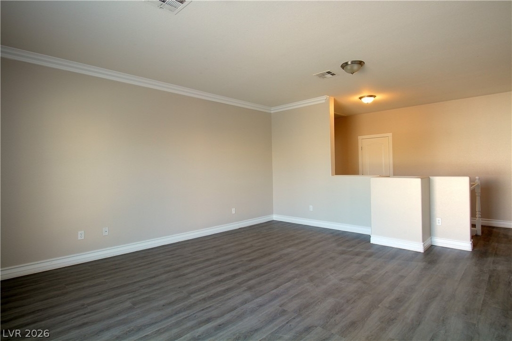 7613 Mooring Avenue - Photo 10