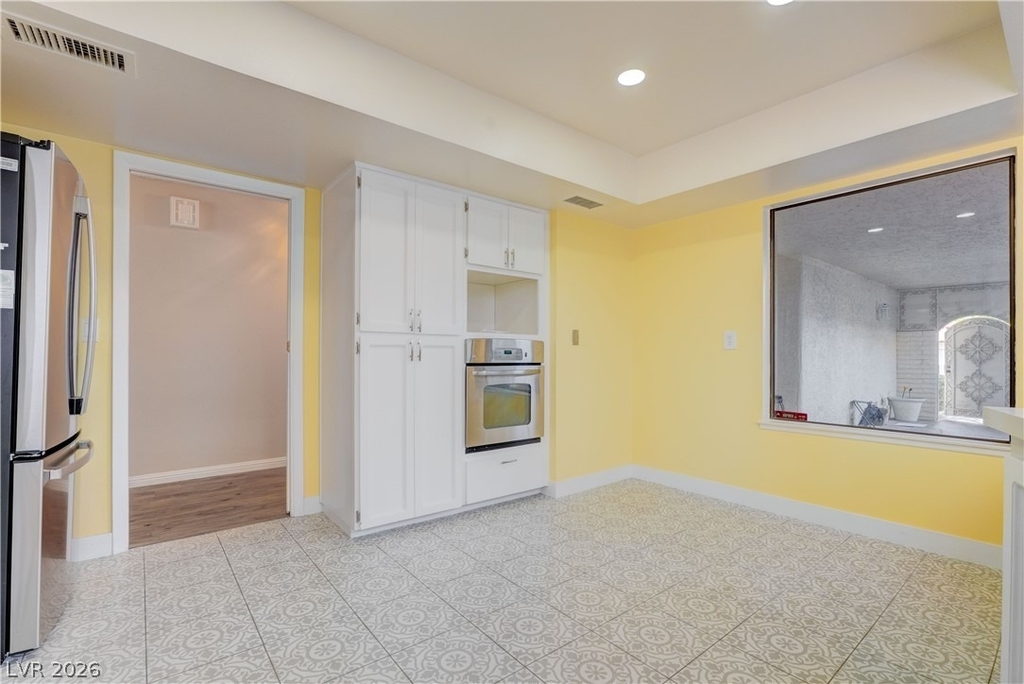 2204 Plaza Del Robles - Photo 3