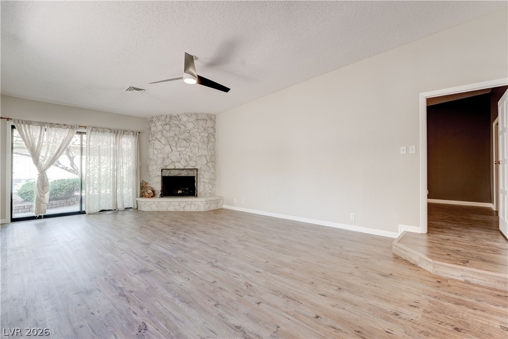 2204 Plaza Del Robles - Photo 17