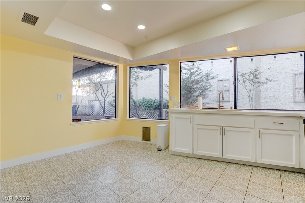 2204 Plaza Del Robles - Photo 4