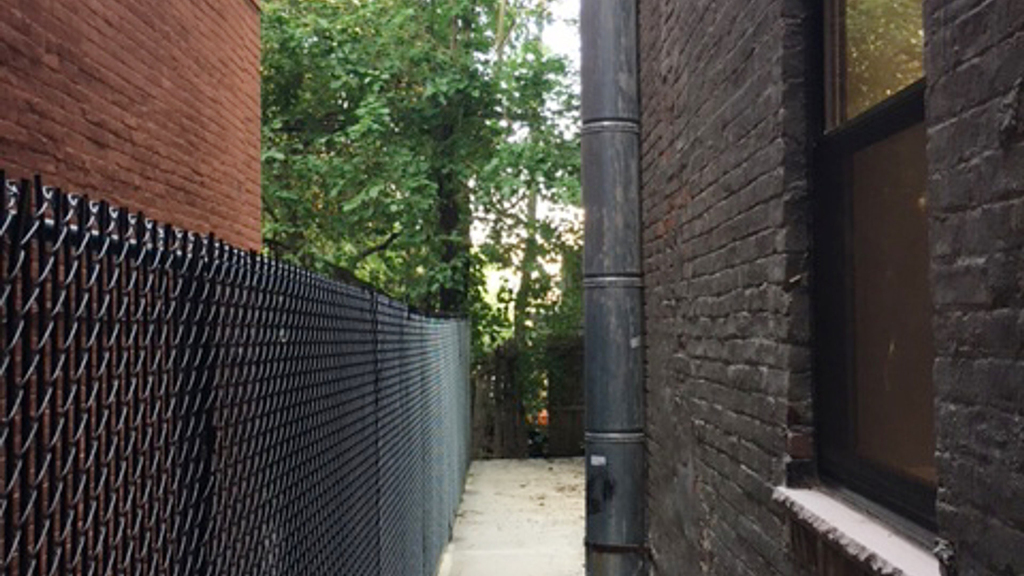 720 Knickerbocker Ave - Photo 4