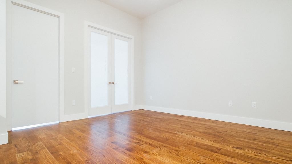 720 Knickerbocker Ave - Photo 11