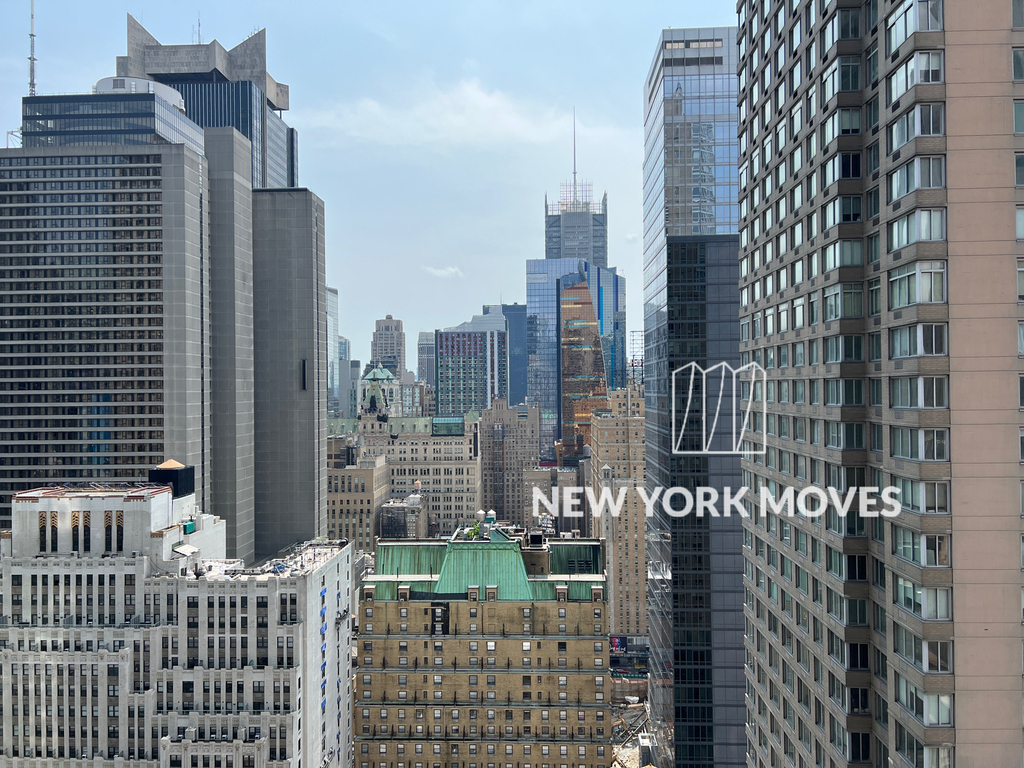 West 48th Street - Photo 3
