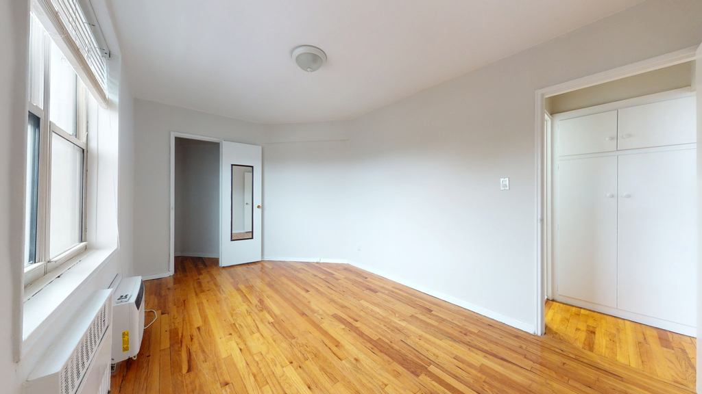 66-15 Thornton Place - Photo 10