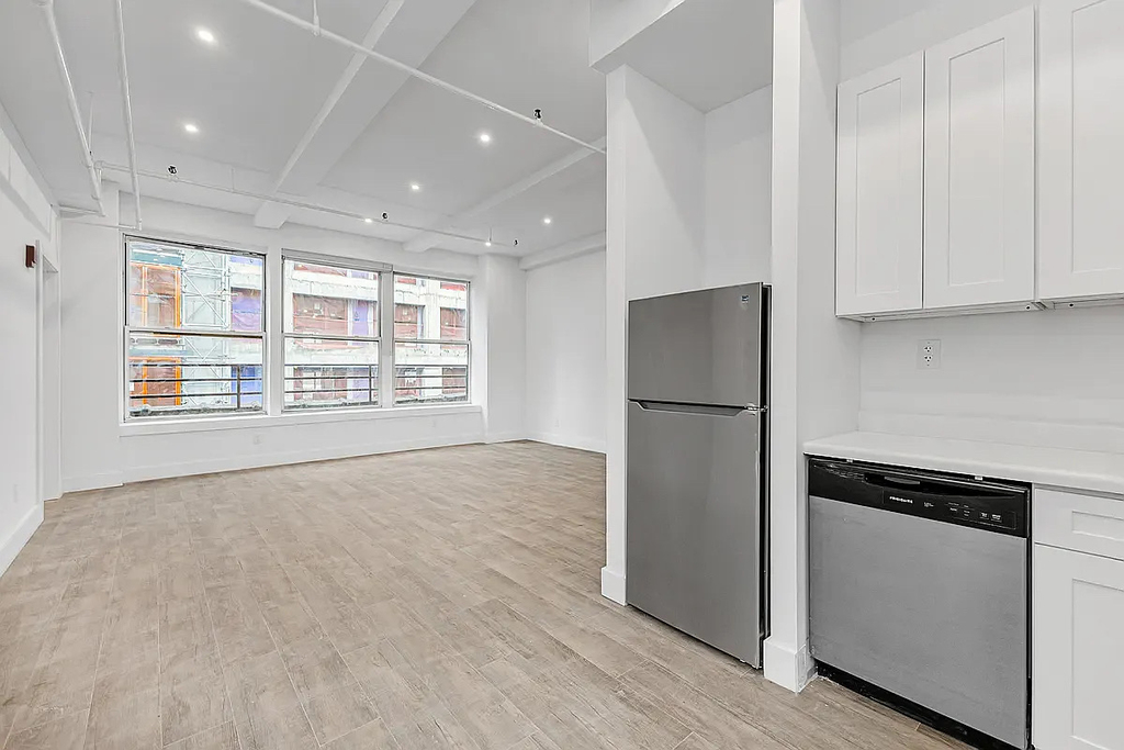 35th Street/8th Avenue - Photo 1