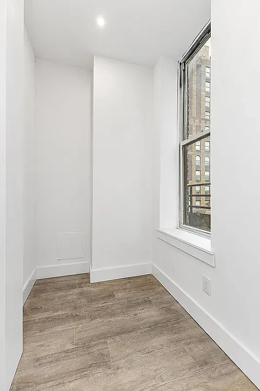 35th Street/8th Avenue - Photo 3