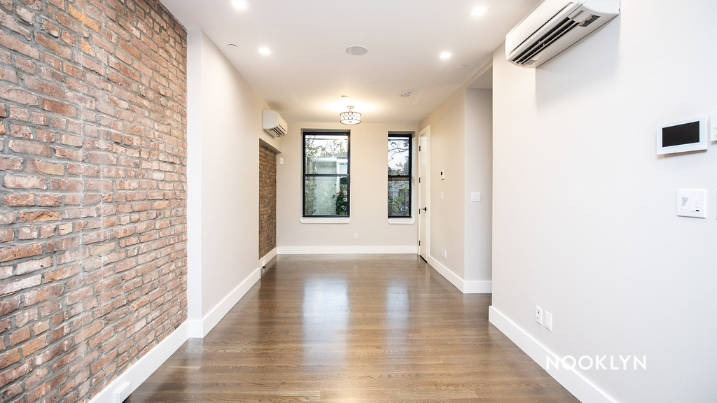 199 Stockholm St  - Photo 11