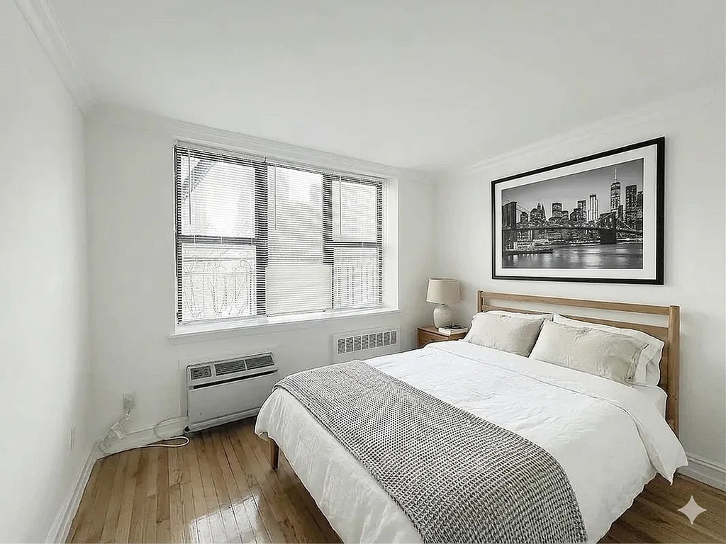 238 East 36th Street - Photo 2