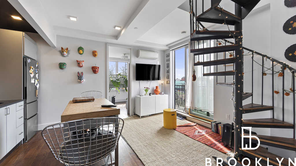 311 Woodbine St Bushwick - Photo 0
