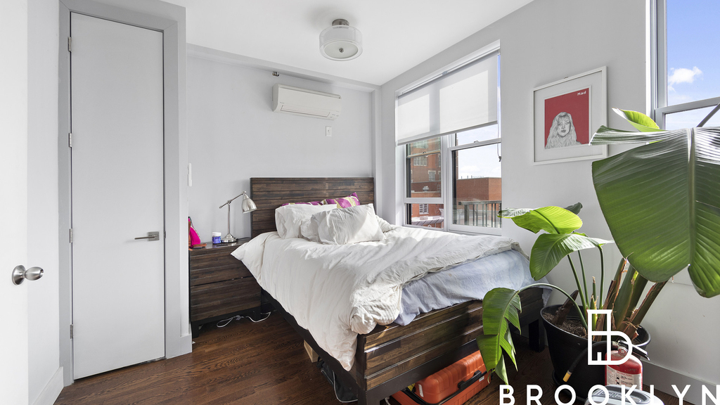 311 Woodbine St Bushwick - Photo 1