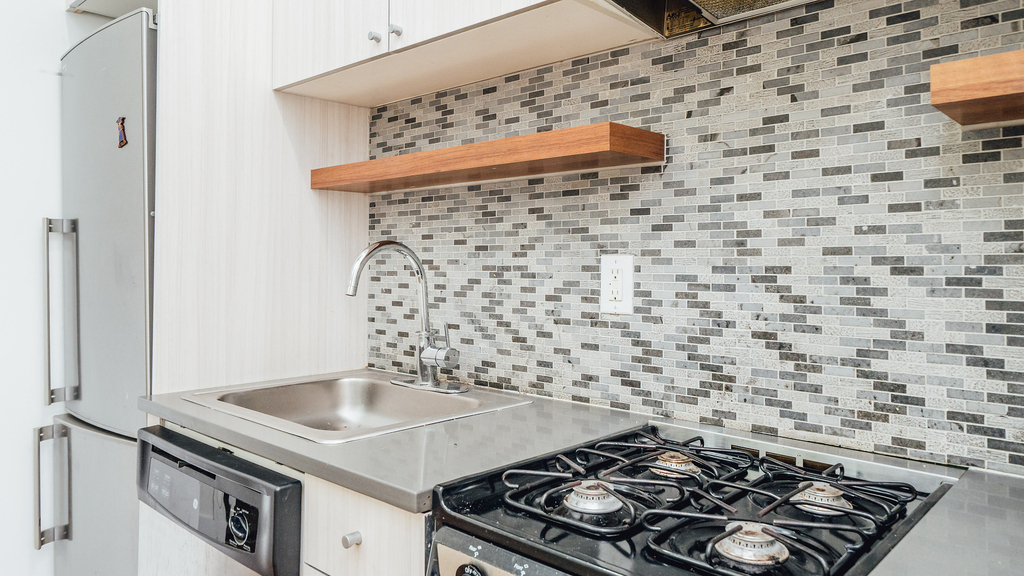 358 Palmetto St - Photo 8
