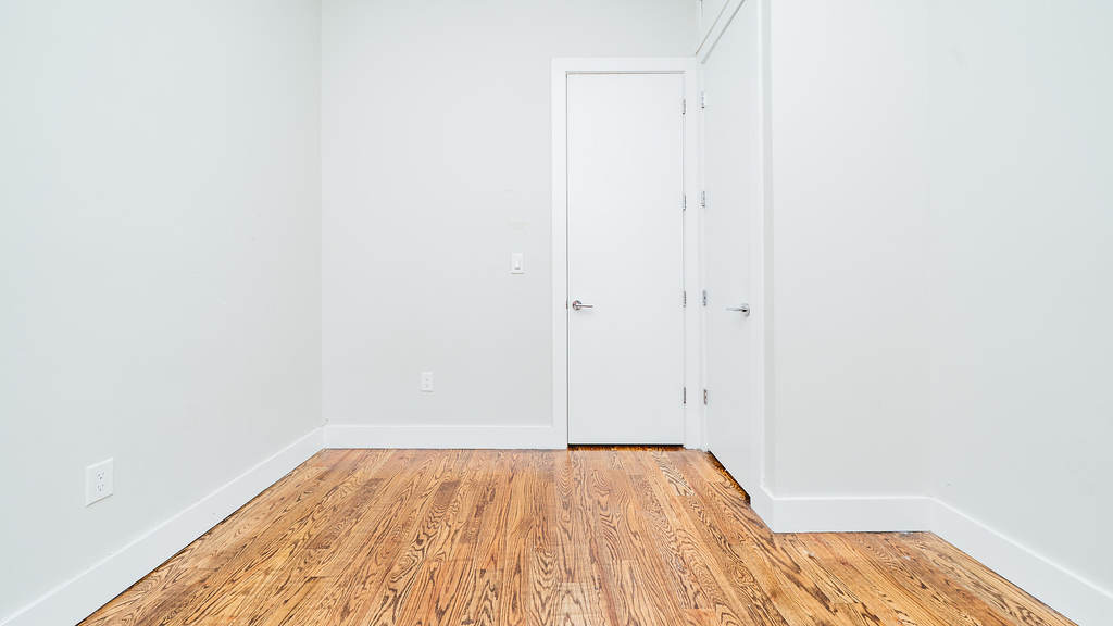 358 Palmetto St - Photo 9