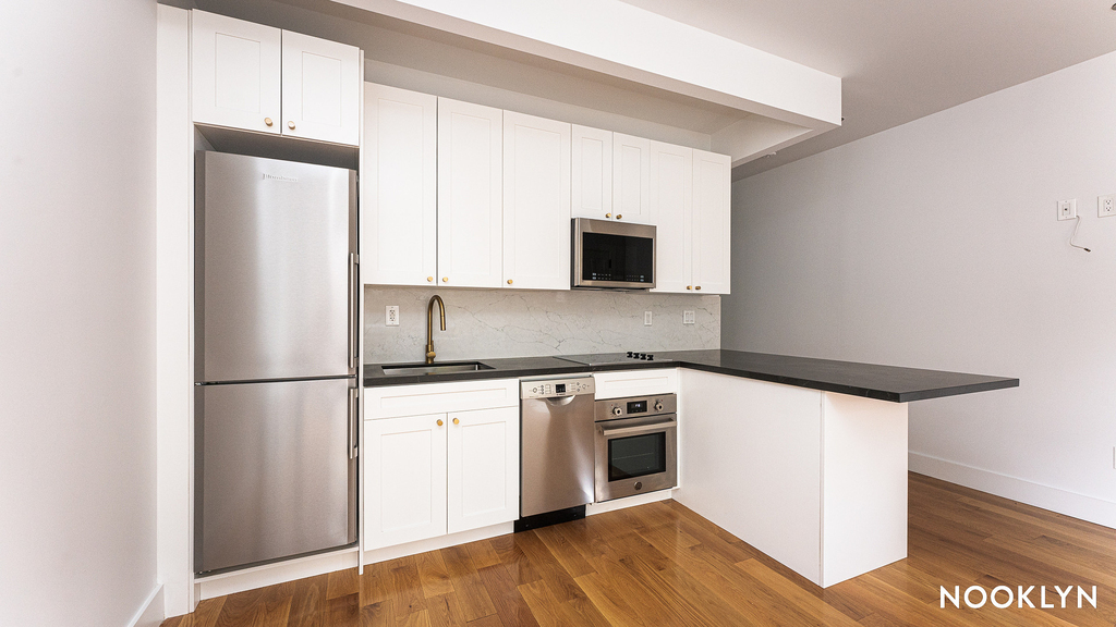 260 Washington Avenue - Photo 2