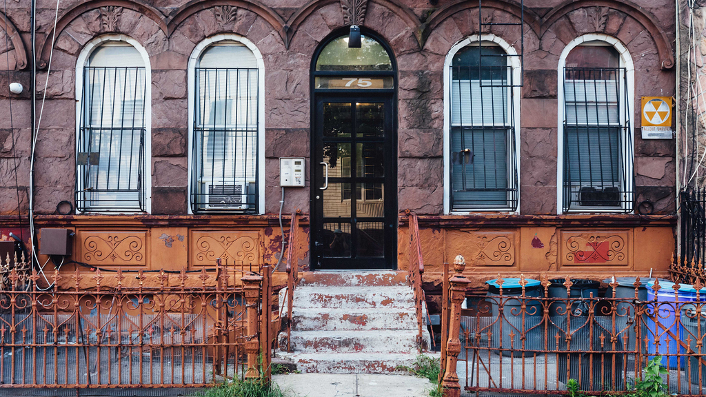 75 Jefferson St  - Photo 4