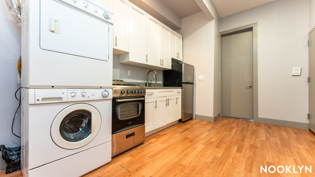 69 Cedar St  - Photo 4