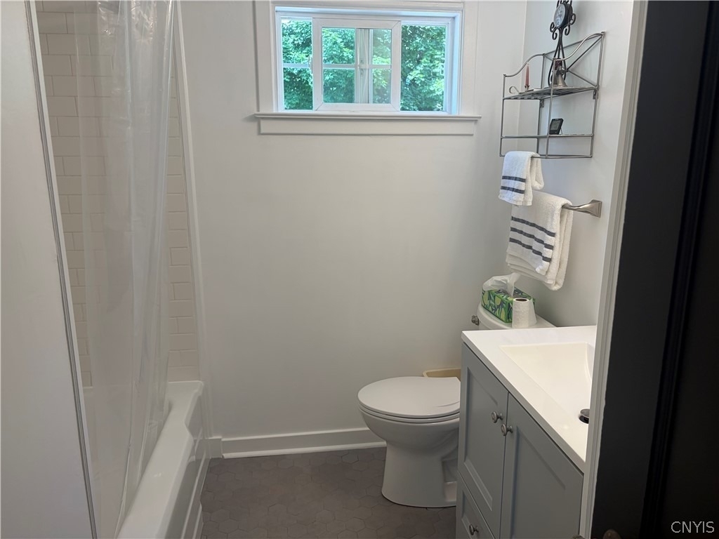 240 Ferncliff Avenue - Photo 4
