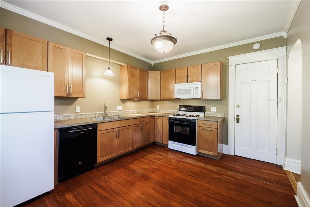 420 Harvard Street - Photo 16