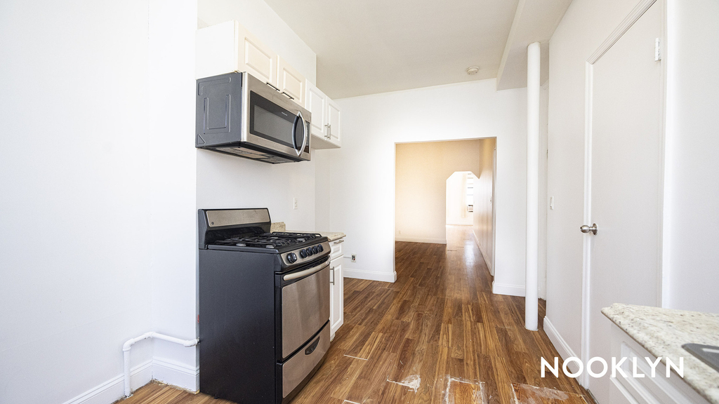 293 Wyckoff Ave - Photo 8