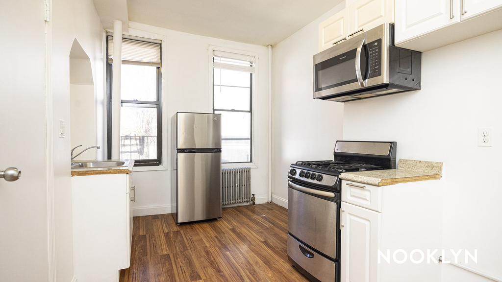 293 Wyckoff Ave - Photo 7