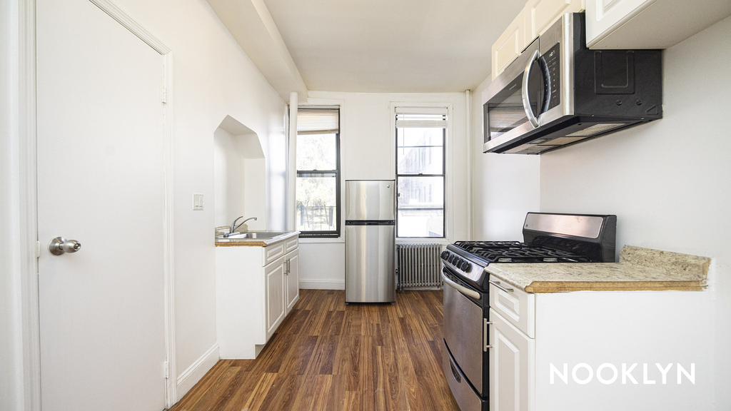 293 Wyckoff Ave - Photo 13
