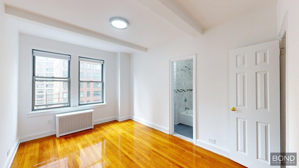 East 38th Street - Photo 2