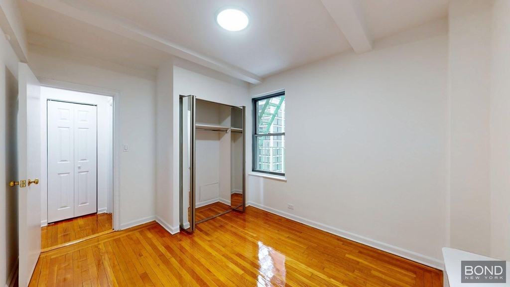 East 38th Street - Photo 2