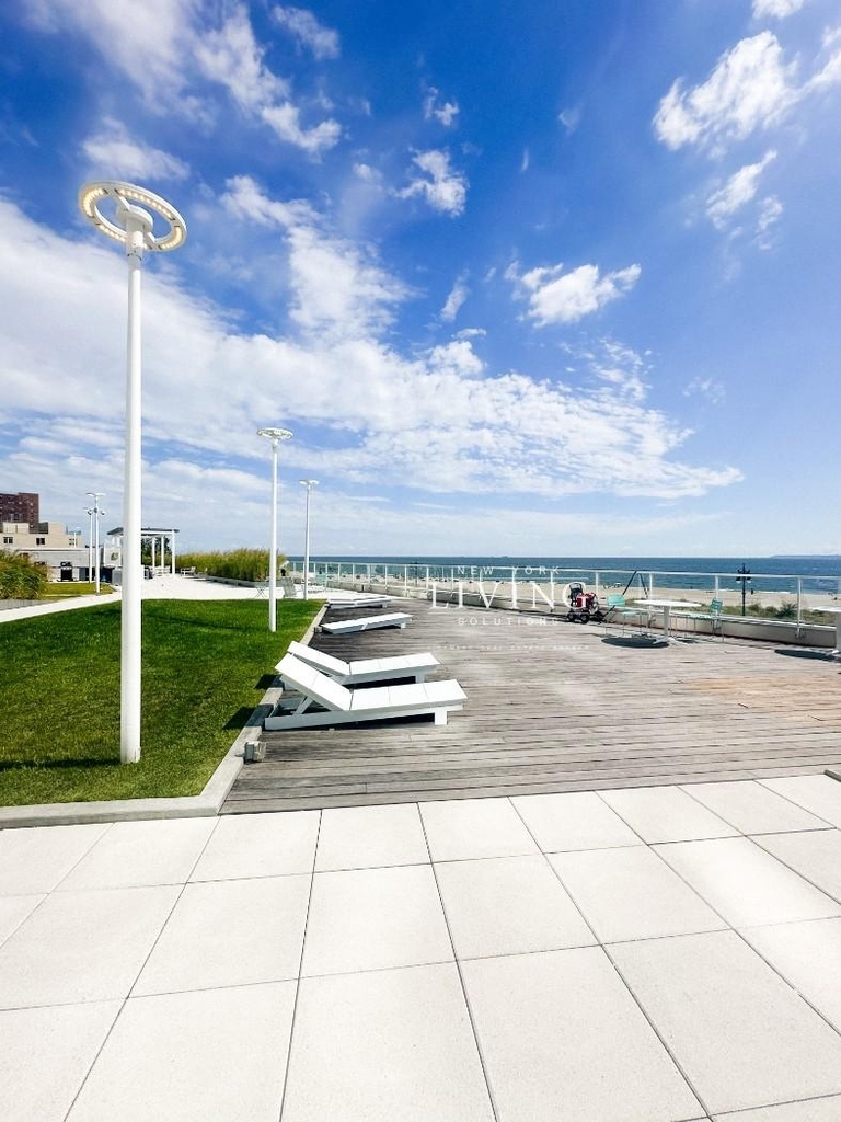 Ocean Drive - Photo 13