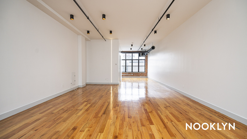 255 McKibbin St  - Photo 12